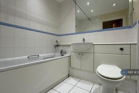 2 bedroom flat to rent, Innova Court, Croydon, CR0