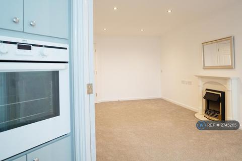 1 bedroom flat to rent, Rare Top Floor - Stunning Views, Cleadon, Sunderland, SR6