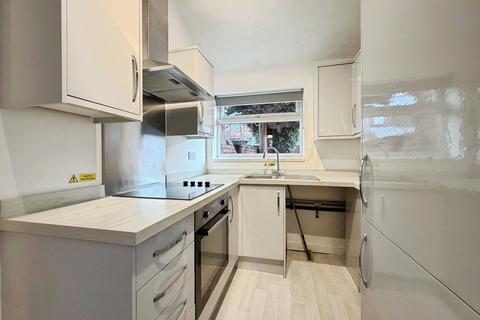 2 bedroom terraced house to rent, Sharples Street, Stockport SK4