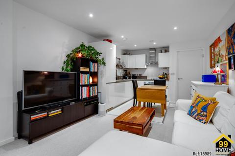 1 bedroom flat for sale, Trafalgar House, London, SW18