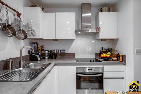 1 bedroom flat for sale, Trafalgar House, London, SW18