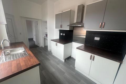 2 bedroom cottage to rent, Hendon Valley Road, Sunderland