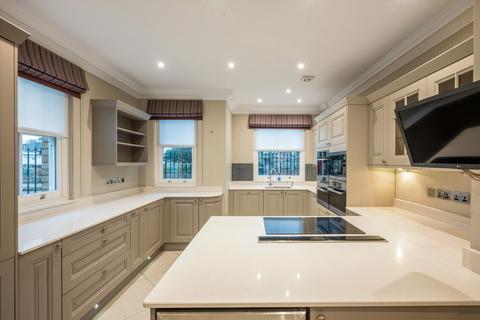 5 bedroom detached house for sale, Dartford Road, Sevenoaks, Kent, TN13