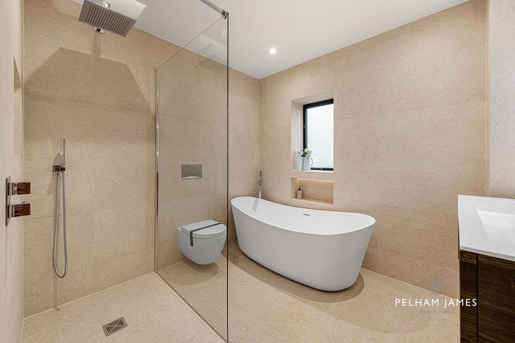Family Bathroom, Redwing House, Great Easton