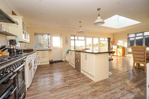 5 bedroom detached house for sale, Winchelsea Road, Guestling, Hastings