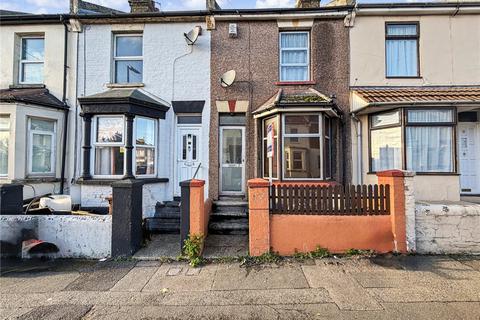 3 bedroom terraced house for sale, King Edward Road, Gillingham, Kent, ME7