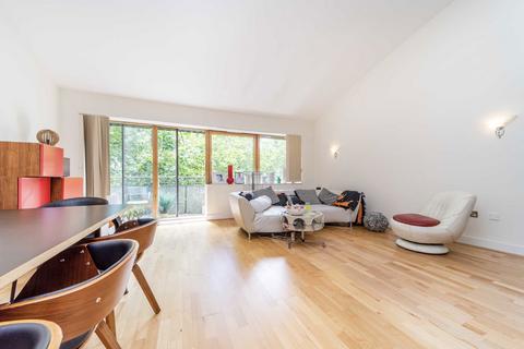 undefined, Chiswick High Road, London W4