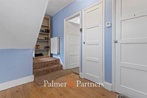3 bedroom semi-detached house for sale, Paxman Avenue, Colchester, Essex, CO2