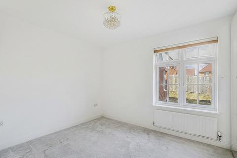 2 bedroom flat for sale, Frost Close, Weldon, Ebbsfleet Valley, Swanscombe, DA10