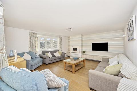 4 bedroom detached house for sale, Courtlands Close, Goring-by-Sea