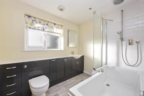 4 bedroom detached house for sale, Courtlands Close, Goring-by-Sea