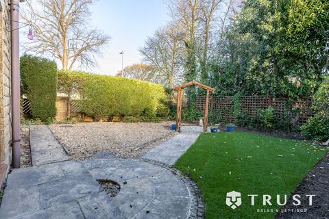 3 bedroom detached house for sale, Richmond Park Avenue, Roberttown, Liversedge, WF15