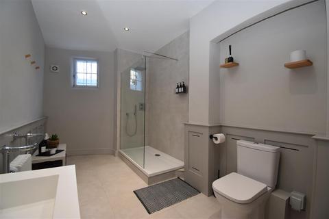 undefined, Clarendon Crescent, Leamington Spa