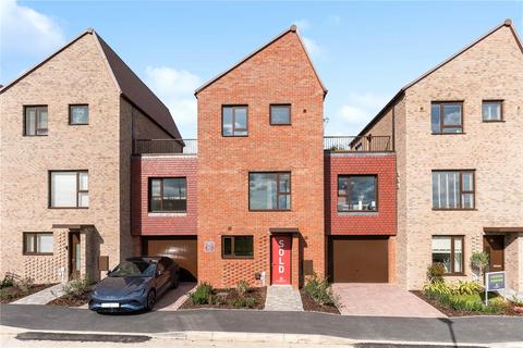 4 bedroom link detached house for sale, Franklin Gardens, Cambridge