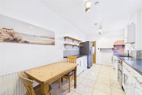 3 bedroom terraced house to rent, Holly Road, Northampton NN1