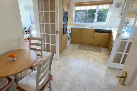 3 bedroom detached house for sale, Saxon Close, Stratford-upon-Avon