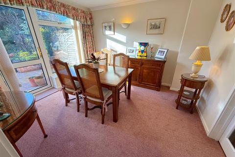 3 bedroom detached house for sale, Saxon Close, Stratford-upon-Avon