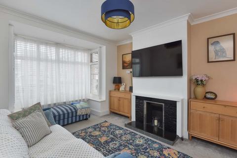 3 bedroom semi-detached house for sale, Kingsnorth Road, Ashford