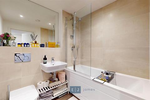 undefined, Luna Court, Loughton IG10