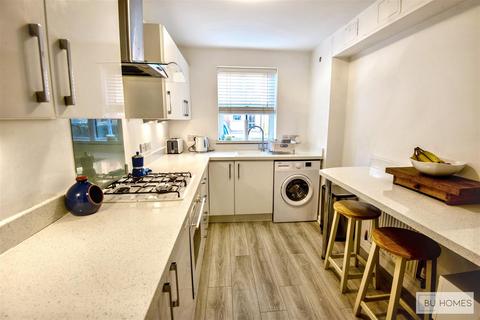 2 bedroom apartment for sale, New Road, Solihull