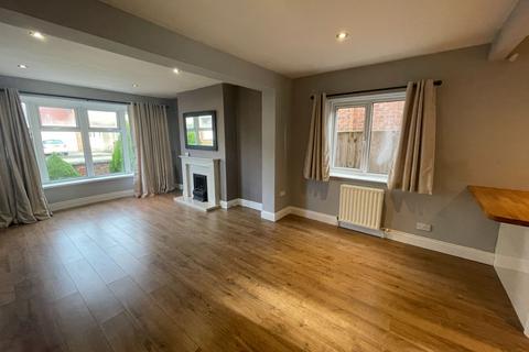4 bedroom bungalow to rent, Pine Grove, Darlington