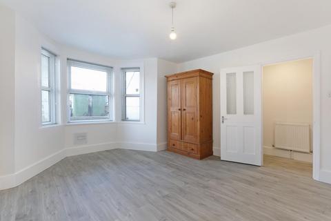 1 bedroom flat to rent, Geoffrey Road, London