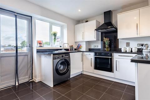 2 bedroom terraced house for sale, Alderwood Close, Abridge.