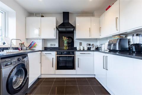 2 bedroom terraced house for sale, Alderwood Close, Abridge.