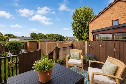 2 bedroom terraced house for sale, Alderwood Close, Abridge.