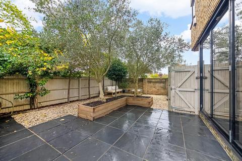 2 bedroom detached house for sale, Cranston Road, Forest Hill, London, SE23