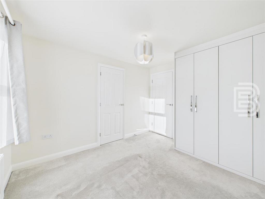 Bedroom 2 (2).jpg