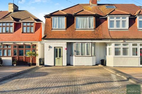 3 bedroom semi-detached house for sale, Marlands Road, Clayhall, IG5