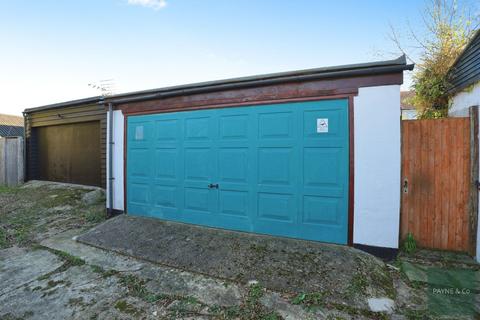 3 bedroom semi-detached house for sale, Marlands Road, Clayhall, IG5