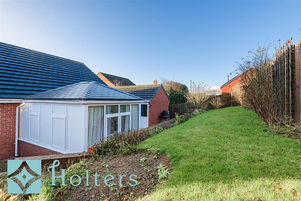 10 Highnam Crescent, Clee Hill-23.jpg