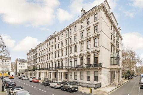 2 bedroom flat for sale, Ennismore Gardens, London SW7