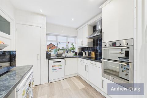 4 bedroom semi-detached house for sale, Chantry Drive, Wideopen