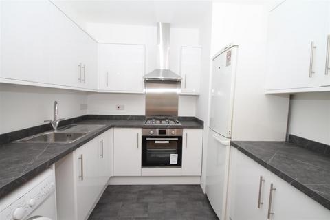 1 bedroom flat to rent, Cranley Gardens, Palmers Green, N13