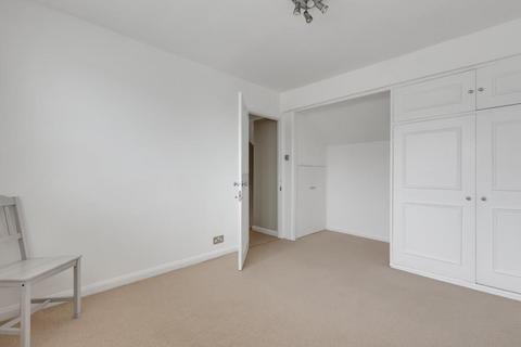 1 bedroom in a house share to rent, Stephendale Road, London SW6
