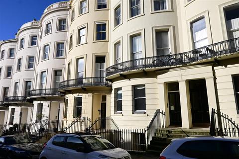 1 bedroom flat to rent, Brunswick Place, Hove