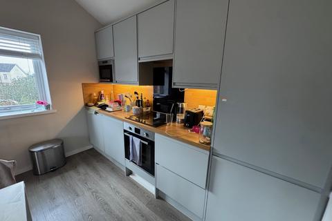 1 bedroom maisonette to rent, Bourne Road, Hampshire SO15