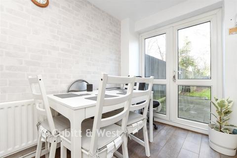 2 bedroom terraced house for sale, Tanyard Way, Horley, Surrey