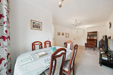 undefined, Castle Court, Blantyre Road, Bothwell, G71