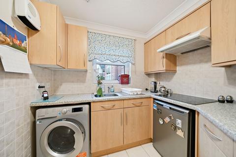 undefined, Castle Court, Blantyre Road, Bothwell, G71