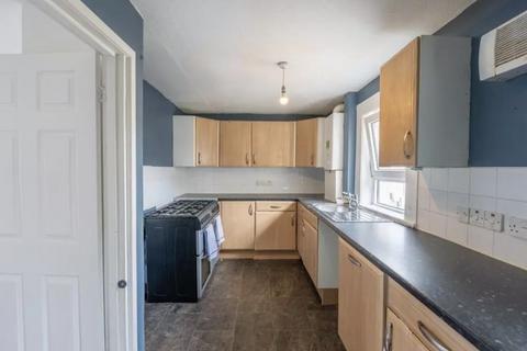 2 bedroom terraced house to rent, Katrine Crescent, Airdrie ML6