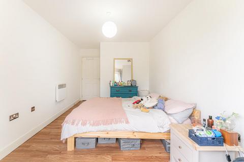 1 bedroom apartment for sale, Fenland House, Harry Zeital Way, London