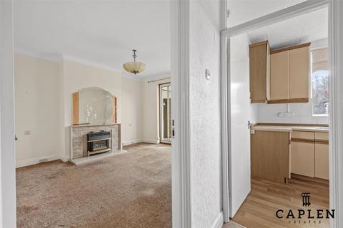 3 bedroom bungalow for sale, Kensington Drive, Woodford Green