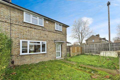 3 bedroom semi-detached house to rent, Cedar Avenue, Yiewsley, West Drayton, UB7