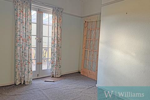 4 bedroom bungalow for sale, Church Road, Wootton Bridge, Ryde, Isle of Wight