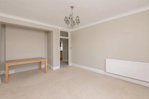 2 bedroom flat to rent, Finchley Road, Temple Fortune NW11
