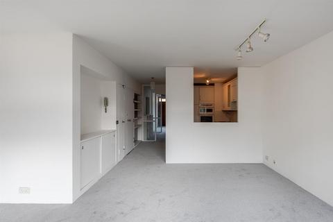 1 bedroom apartment for sale, Defoe House, London EC2Y